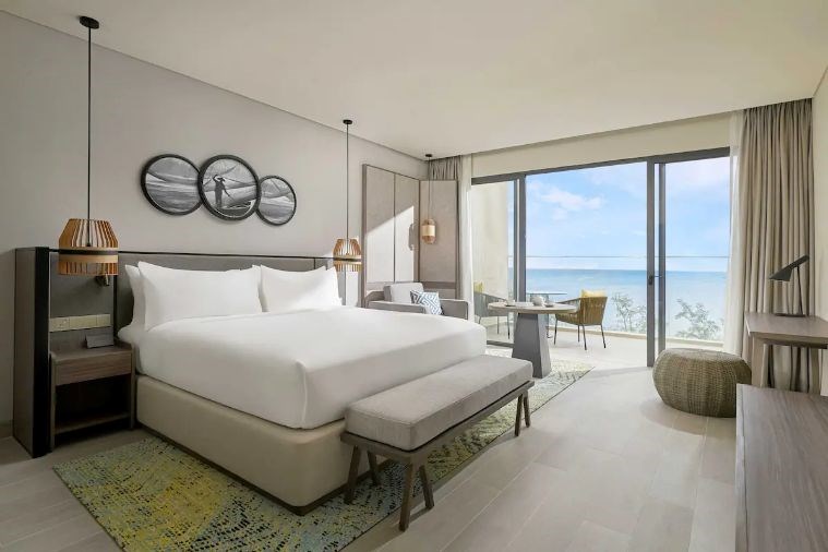 1- Bedroom Grand Oceanfront Suite